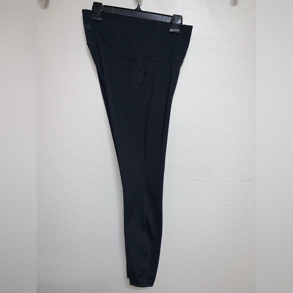 All In Motion Black Leggings - Picture 4 of 11